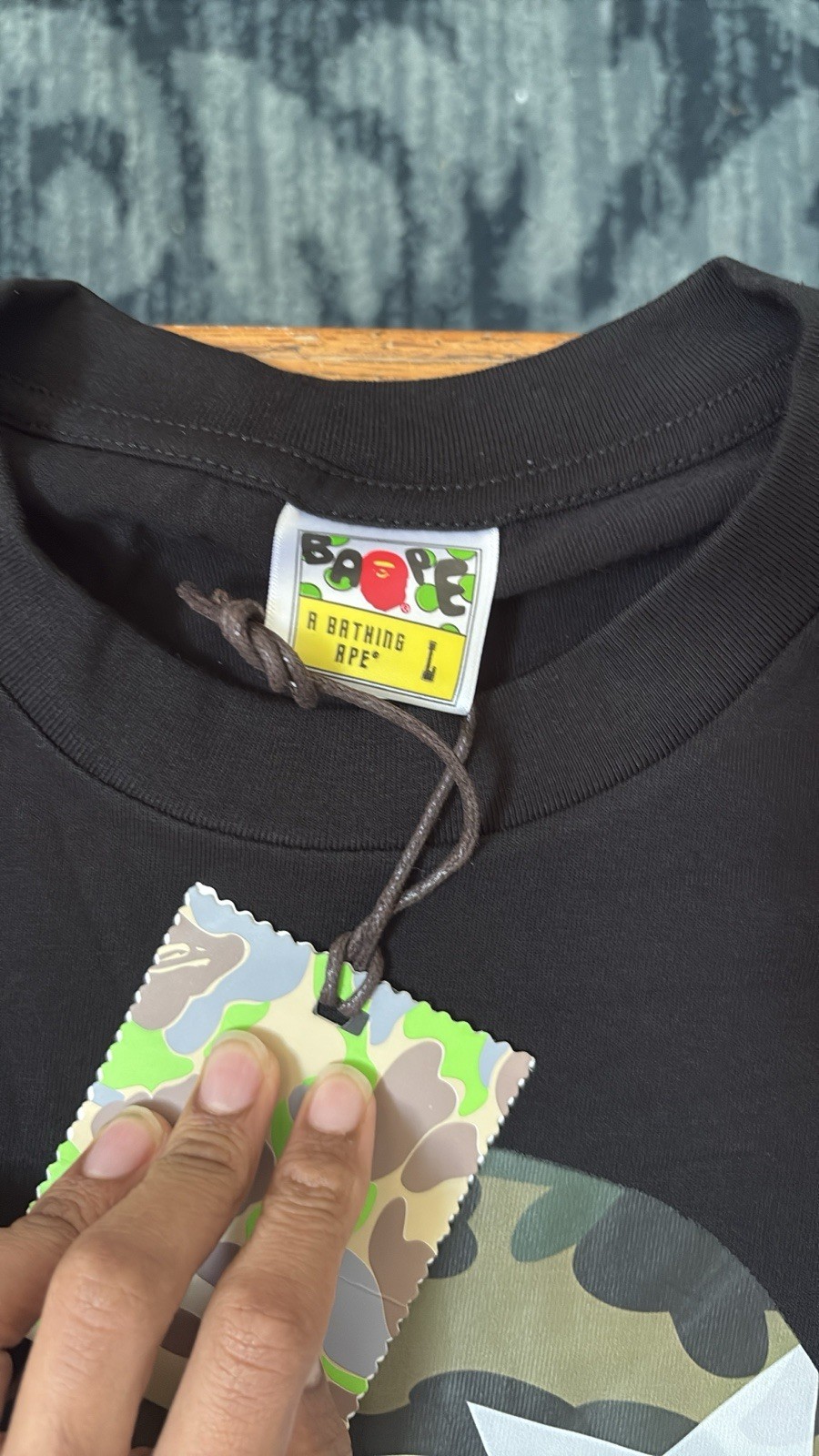 A Bathing Ape BAPE Men's Black Graphic Logo Crew Neck Short Sleeve T-Shirt L gallery