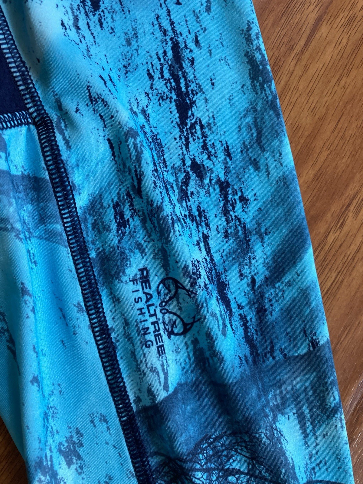 Habit Hoodie Shirt M Blue 40+ Solar Factor Realtree Fishing gallery