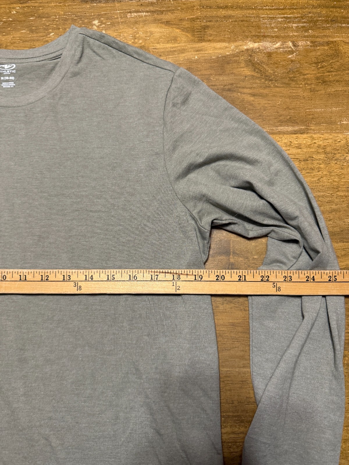 Athletic Works Shirt, Men's Size Medium, Green, Long Sleeve, Crew Neck gallery