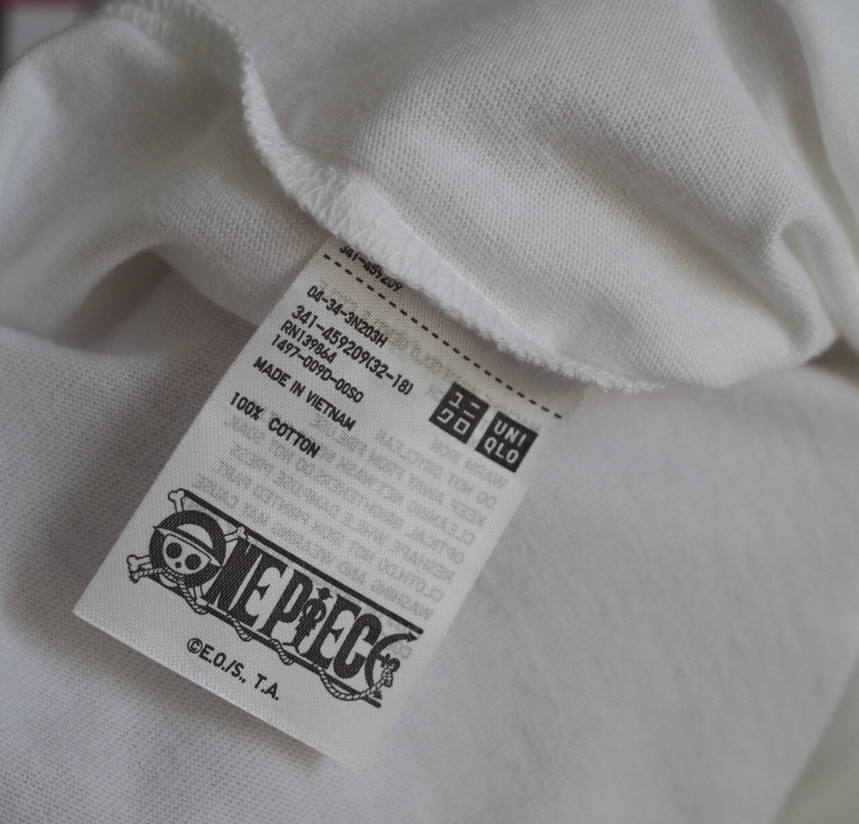 One Piece Monkey D. Luffy straw hat crew King of Pirates Uniqlo streetwear gallery