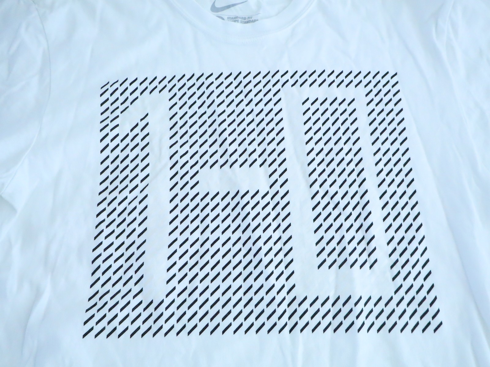 Nike World FC 1-0 Graphic T-Shirt Mens M White Short Sleeve Crew Neck gallery
