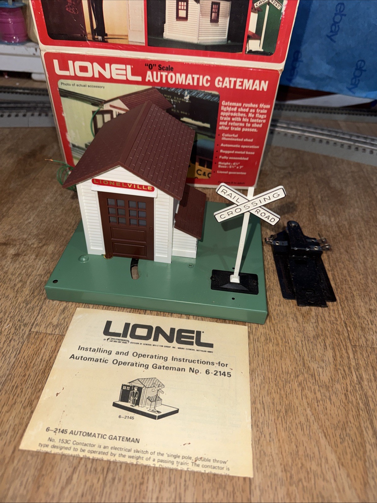 Lionel “O” 6-2145 automatic gateman With Box