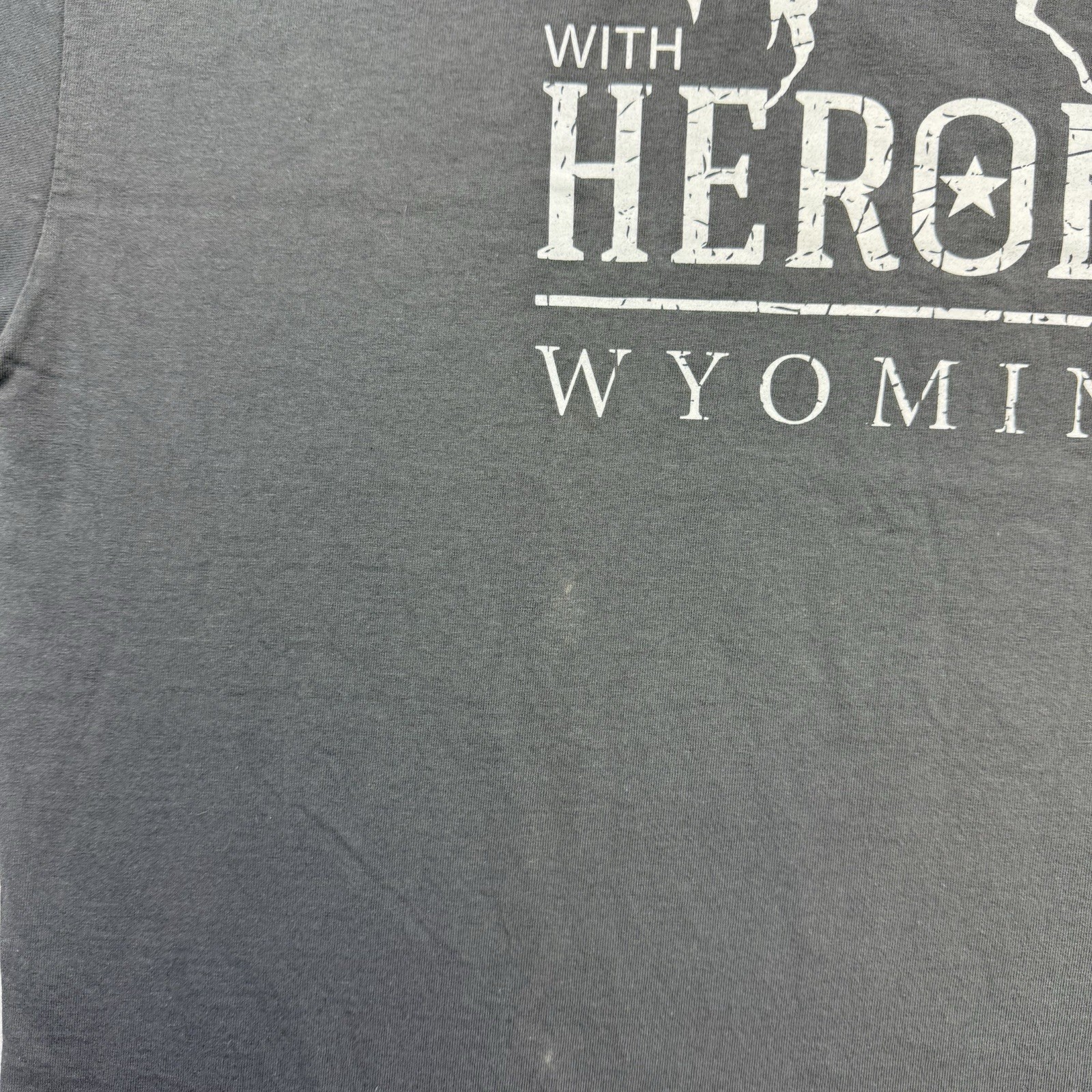 Wyoming Shirt Mens XL Gray Hunting With Heroes Short Sleeve Cotton Outdoors gallery