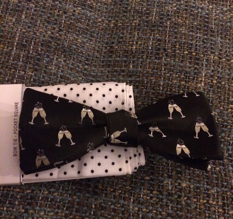 Nwt Knotty & Nice Bow Tie And Pocket Square Set Adjustable To 20 Inch Neck D2