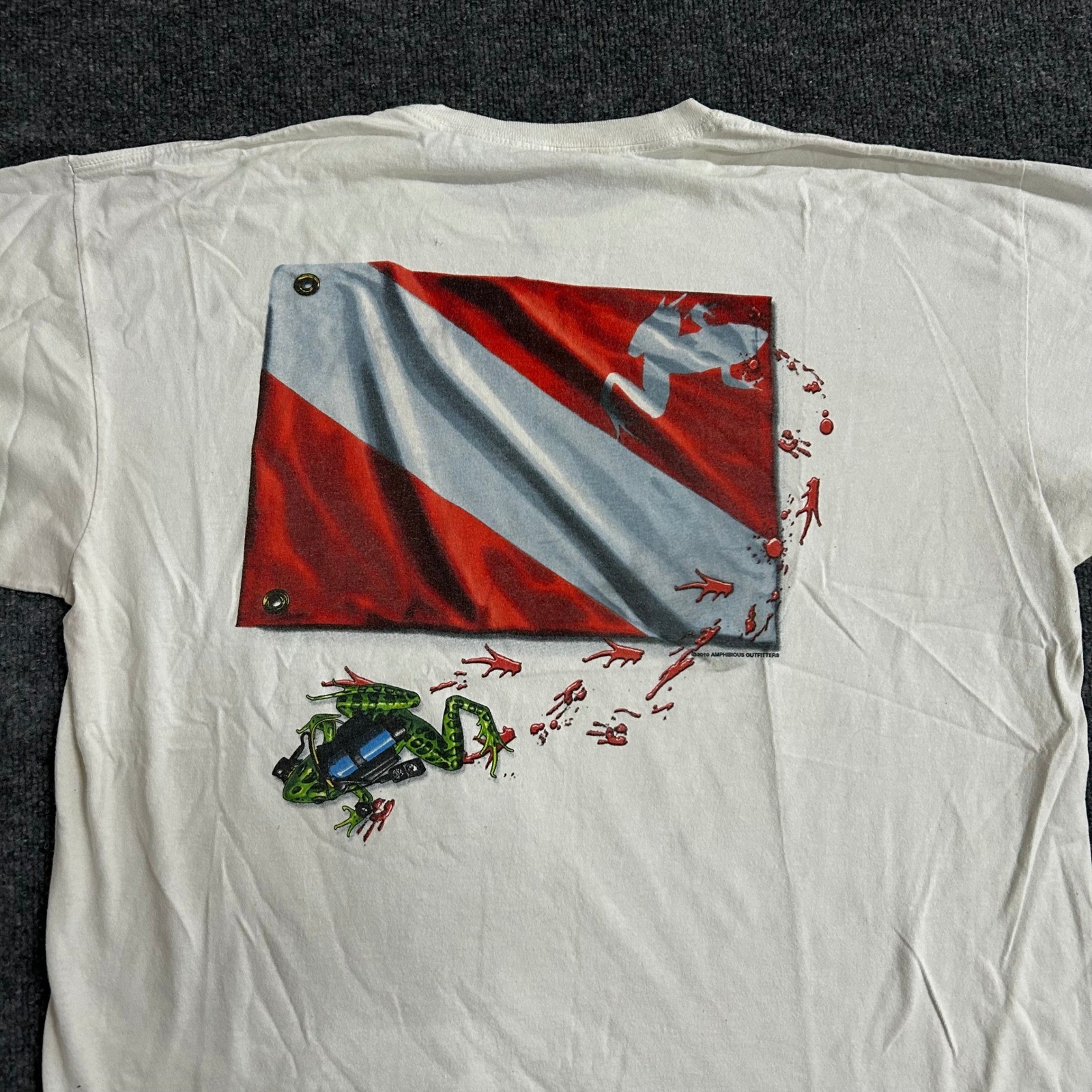 Amphibious Outfitters T-Shirt Mens Size 2X White Scuba Diving Frog Graphic Anvil