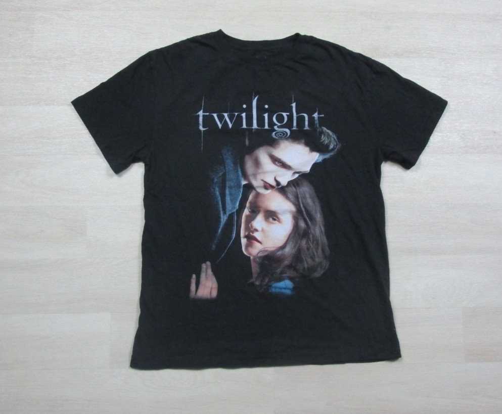 Twilight T-Shirt Size Unisex (M) Edward Bella Vampire Movie Saga Y2K