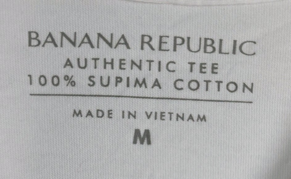 Banana Republic Mens Size Medium White Authentic Tee 100% Supima Cotton T-Shirt gallery
