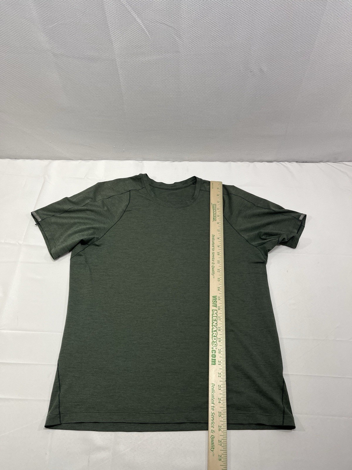 Arteryx T Shirt Men Size Medium/Large M/L Basic Green Hiking Gorpcore Active gallery