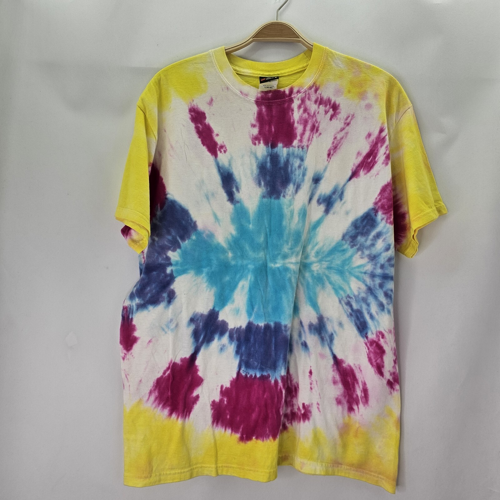 Vintage Hanes Beefy Men Size L Multicolor Tye Die T-Shrt