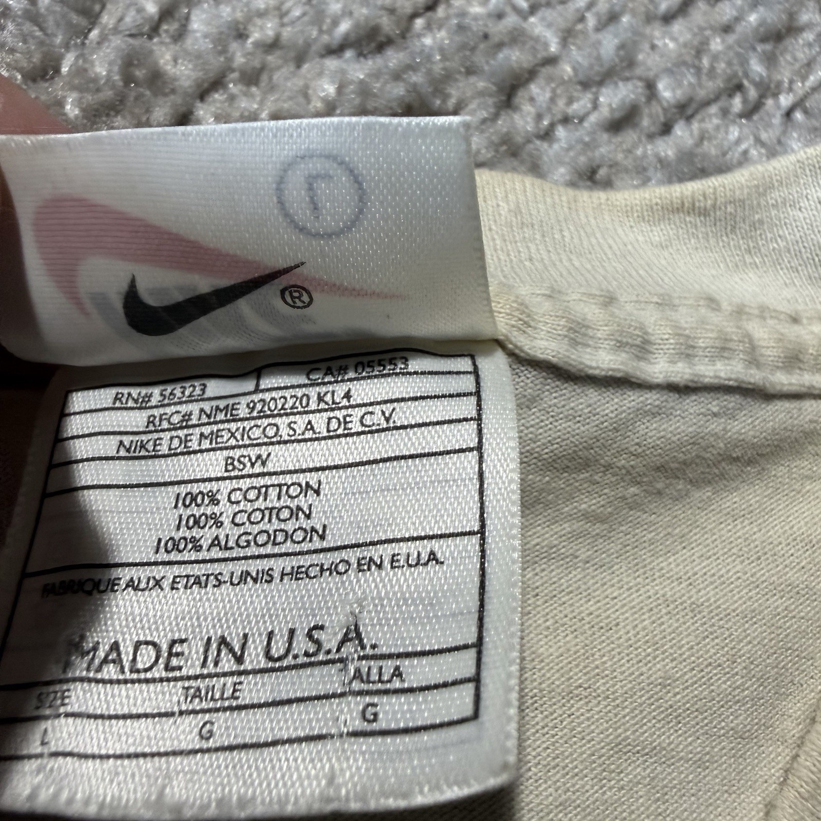 90s Vintage Nike Golf Swoosh Tee Large White Cream Tiger Woods Made USA Cotton gallery