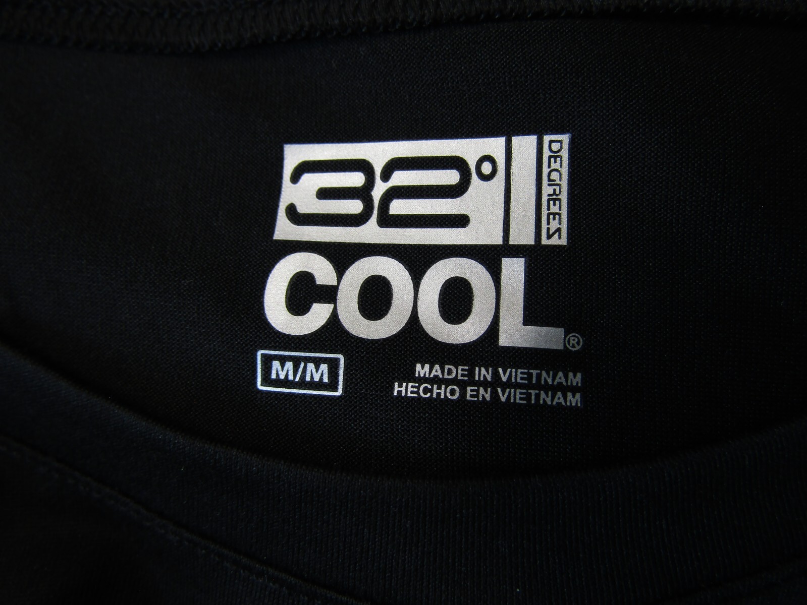 NWT 32 Degrees Cool Black Short Sleeve Polyester Blend T-Shirt Men's Size M gallery
