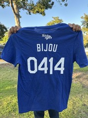 NWT Official LA Dodgers x Hololive Night Medium T-Shirt (BIJOU) 7/5/25