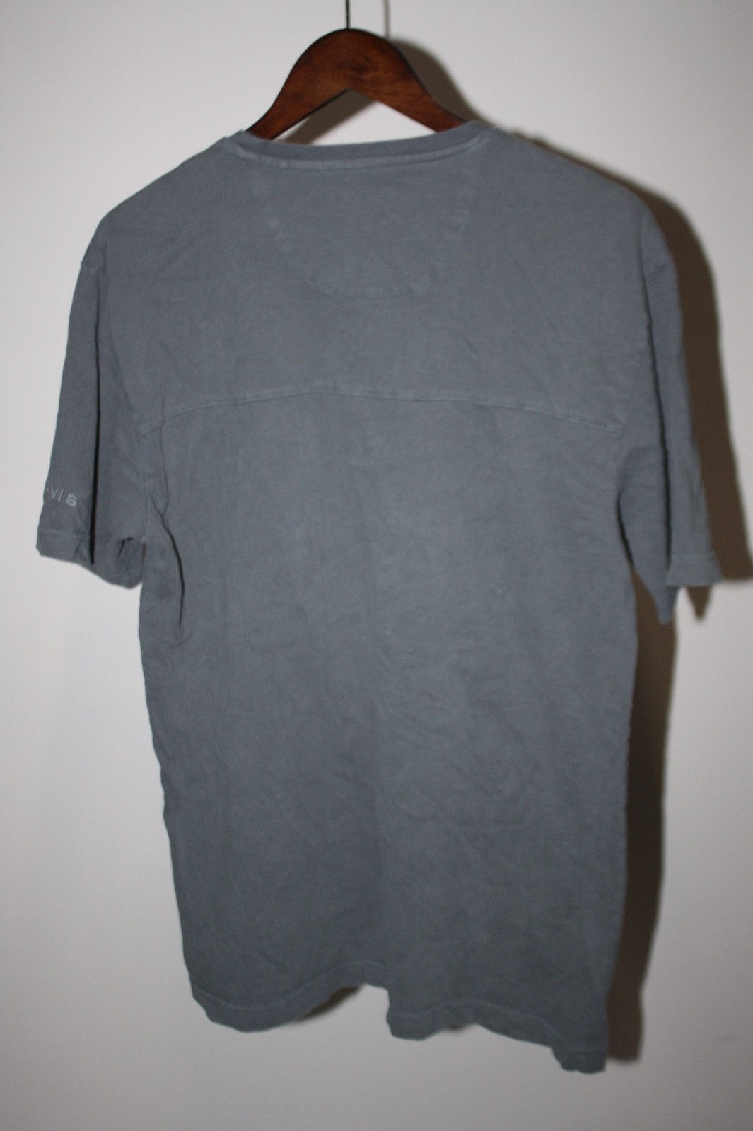 Orvis T-shirt Men's Medium Classic Collection 100% Cotton Dark Gray Outdoor Tee gallery