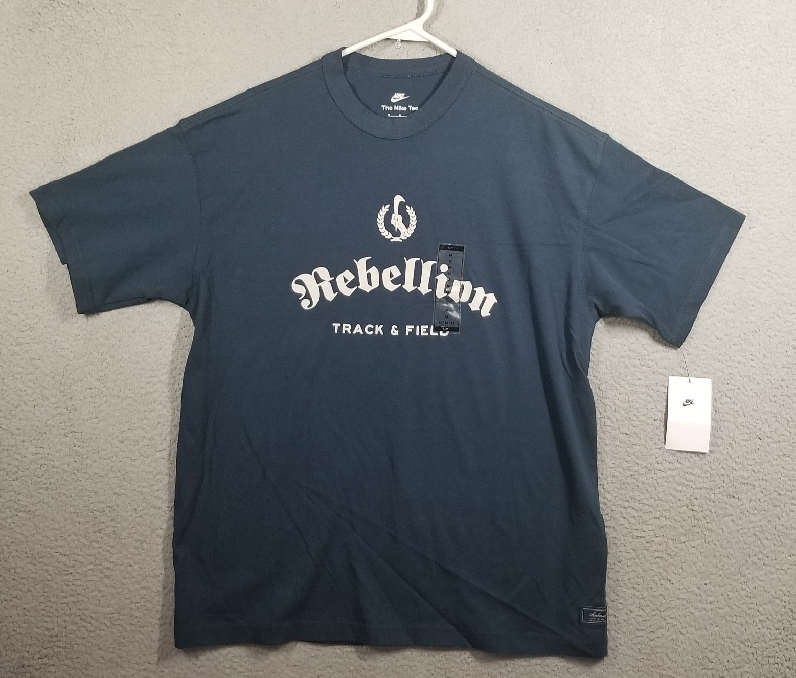 Nike Shirt Ambassador Club Rebellion Track & Field Run Mens Medium DZ3059-454 gallery