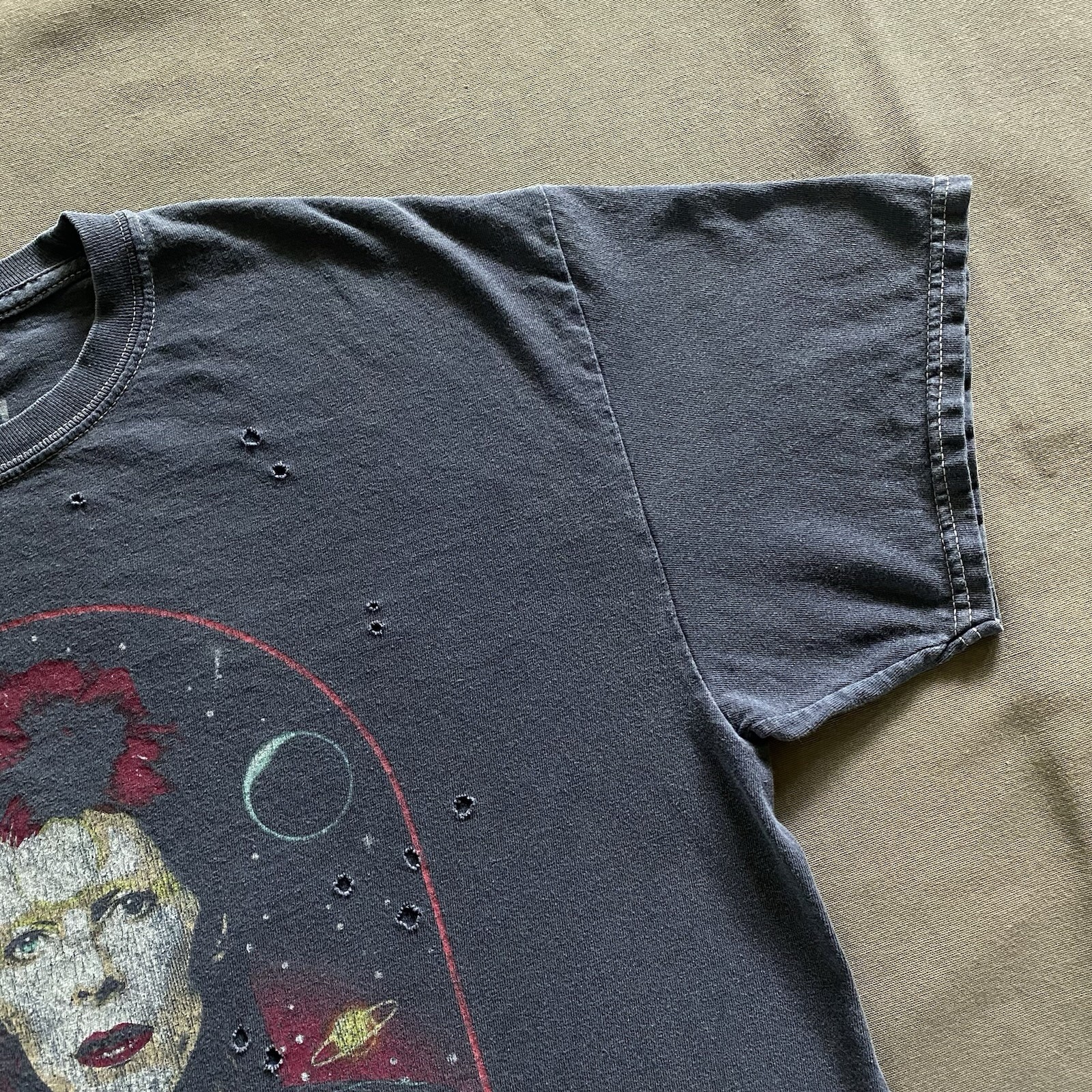 2020s Goodie Two Sleeves David Bowie T Shirt Mens M/L Blue Retro Music Thrash gallery