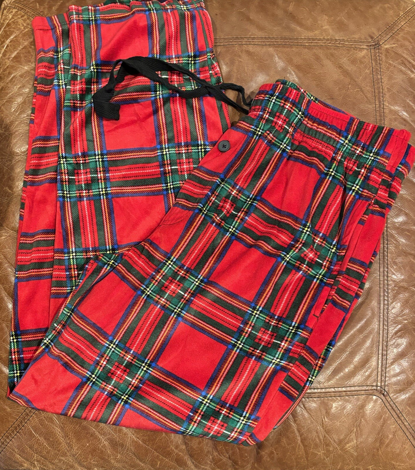 Plaid Flannel Pants & 3 Christmas T-Shirts Men’s (or Women’s) Size Medium gallery