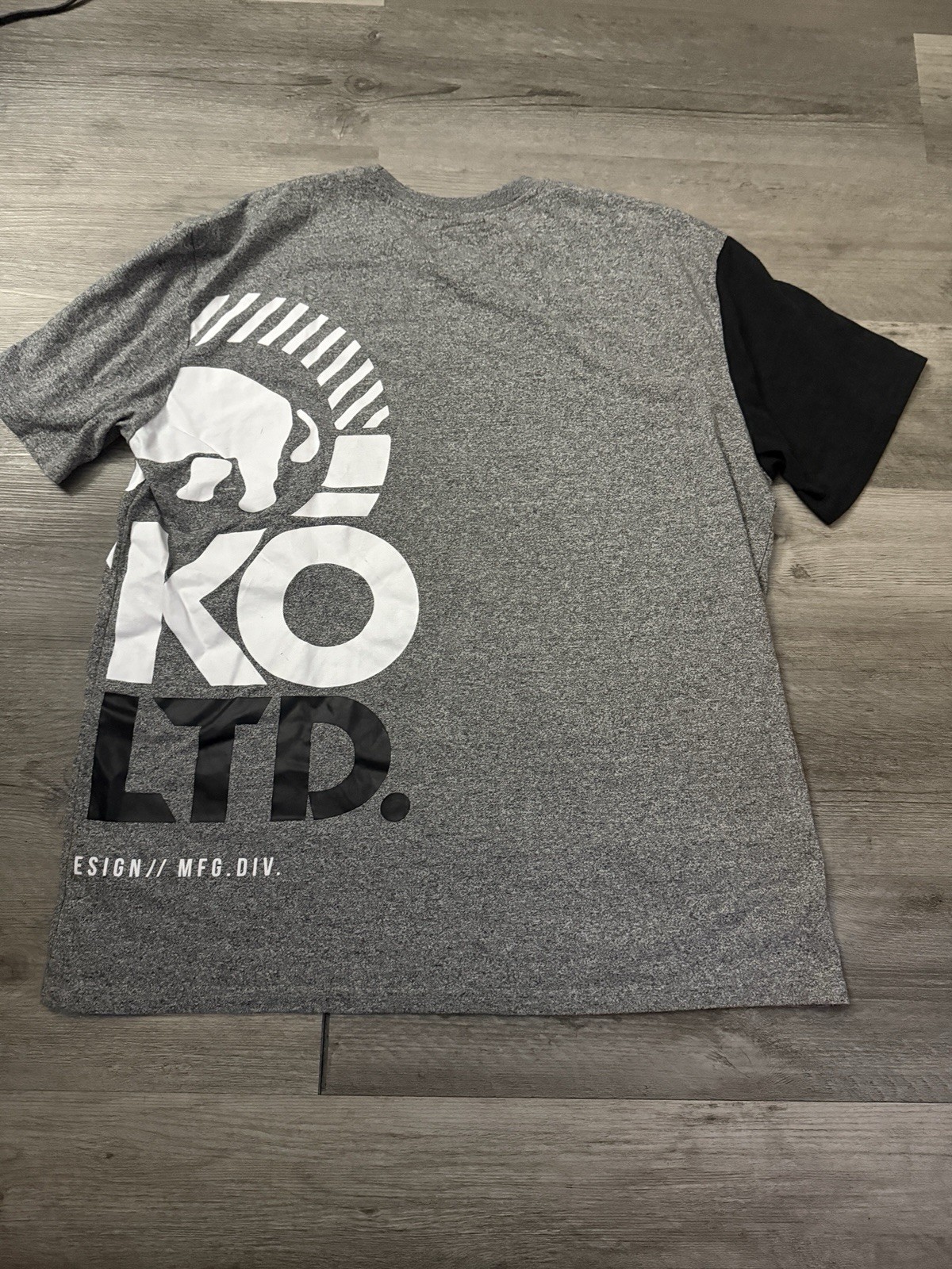 Ecko Unltd. Men's T-Shirt 2XL Gray White Rhino Pattern gallery