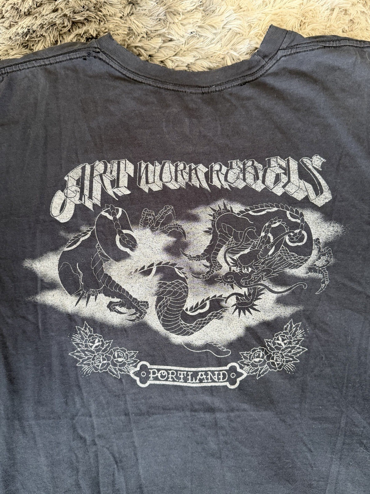 ArtWork Rebels Tattoo XL Black Distressed Y2K Grunge Punk Fade Graphic TShirt gallery