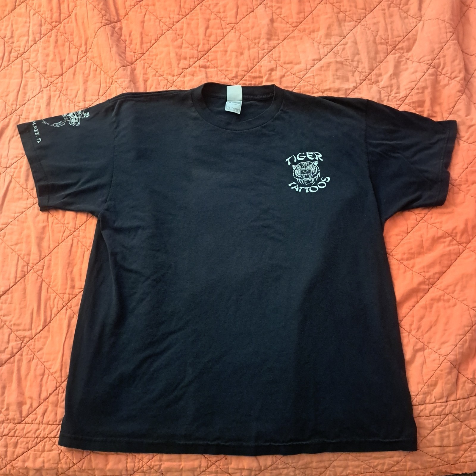 Rob G T-Shirt Mens Size XL Black Graphic Tiger tattoo Vintage 90s 00's fashion gallery