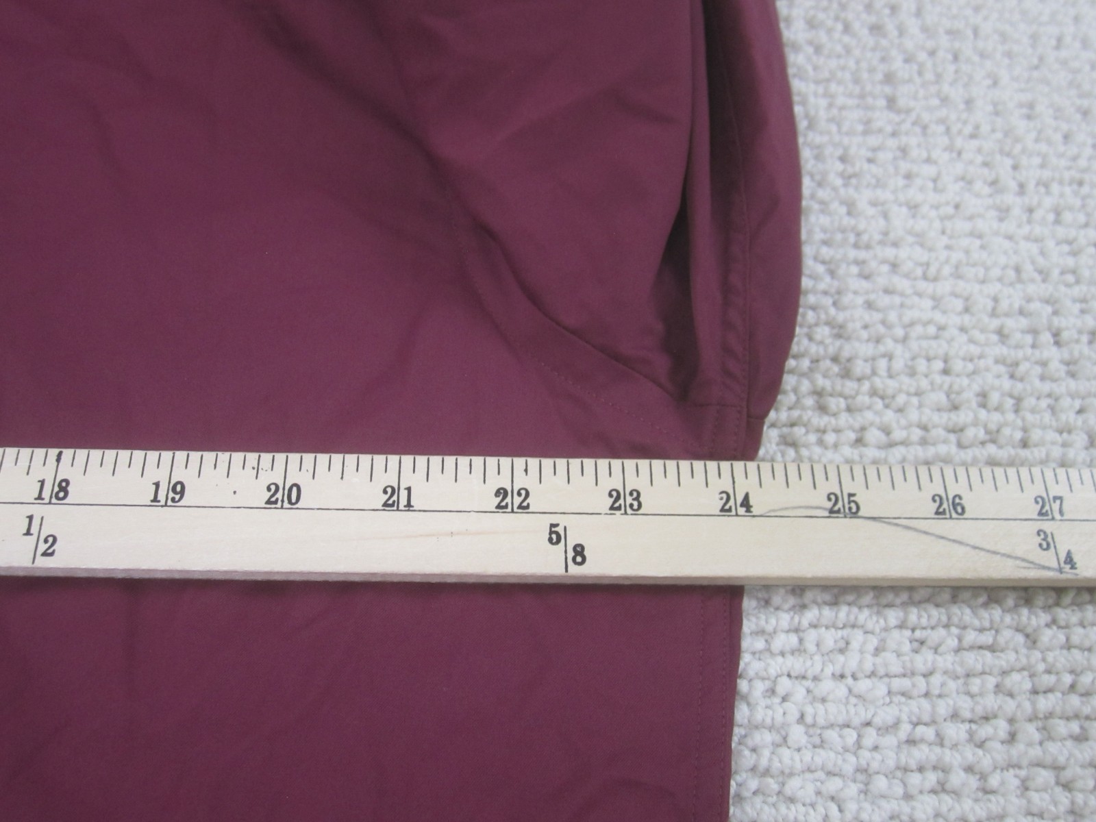 Untuckit Shirt Mens XL Red Gironde Casual Button Down Long Sleeve Nylon Blend gallery