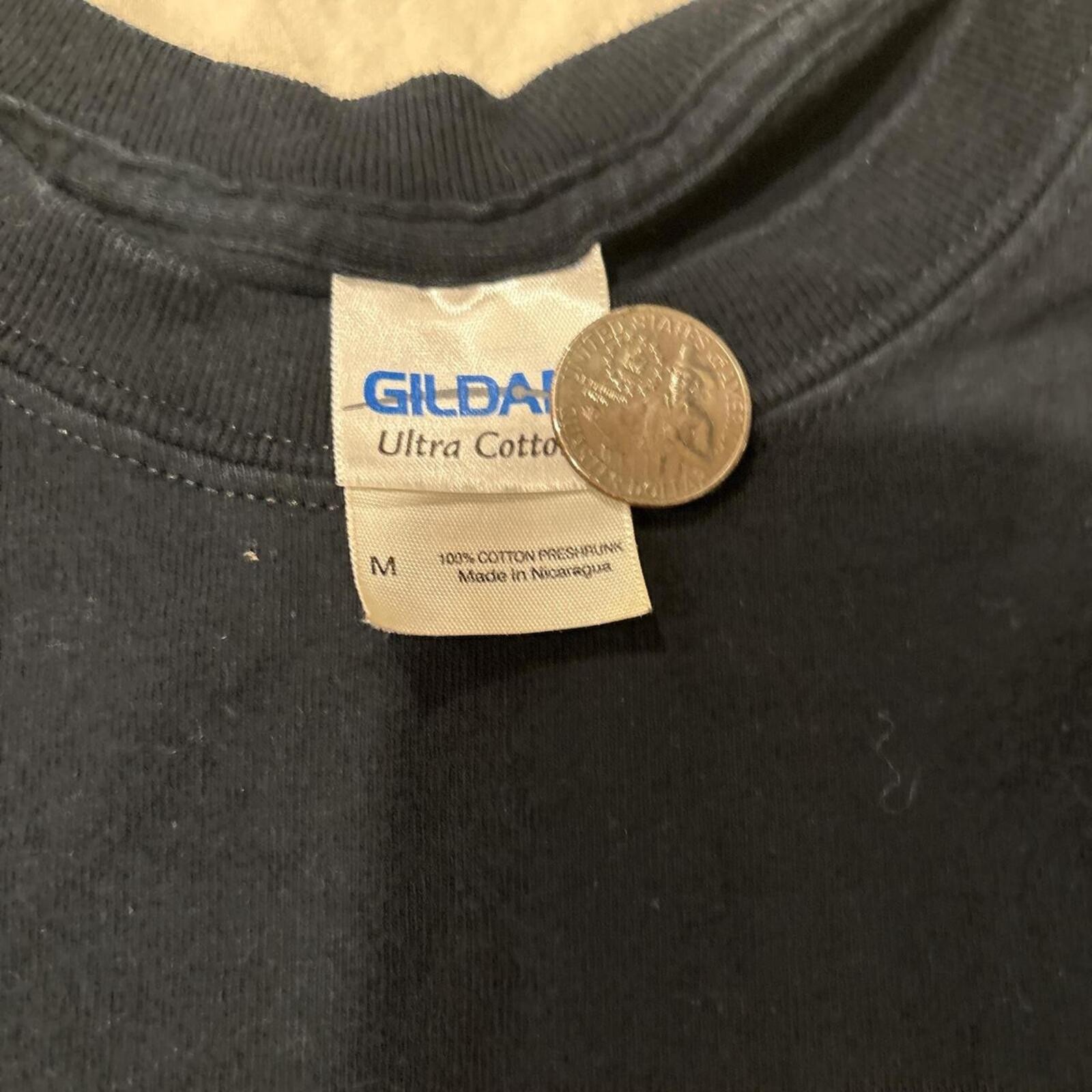 Gildan Men's Black and Navy Tshirt gallery