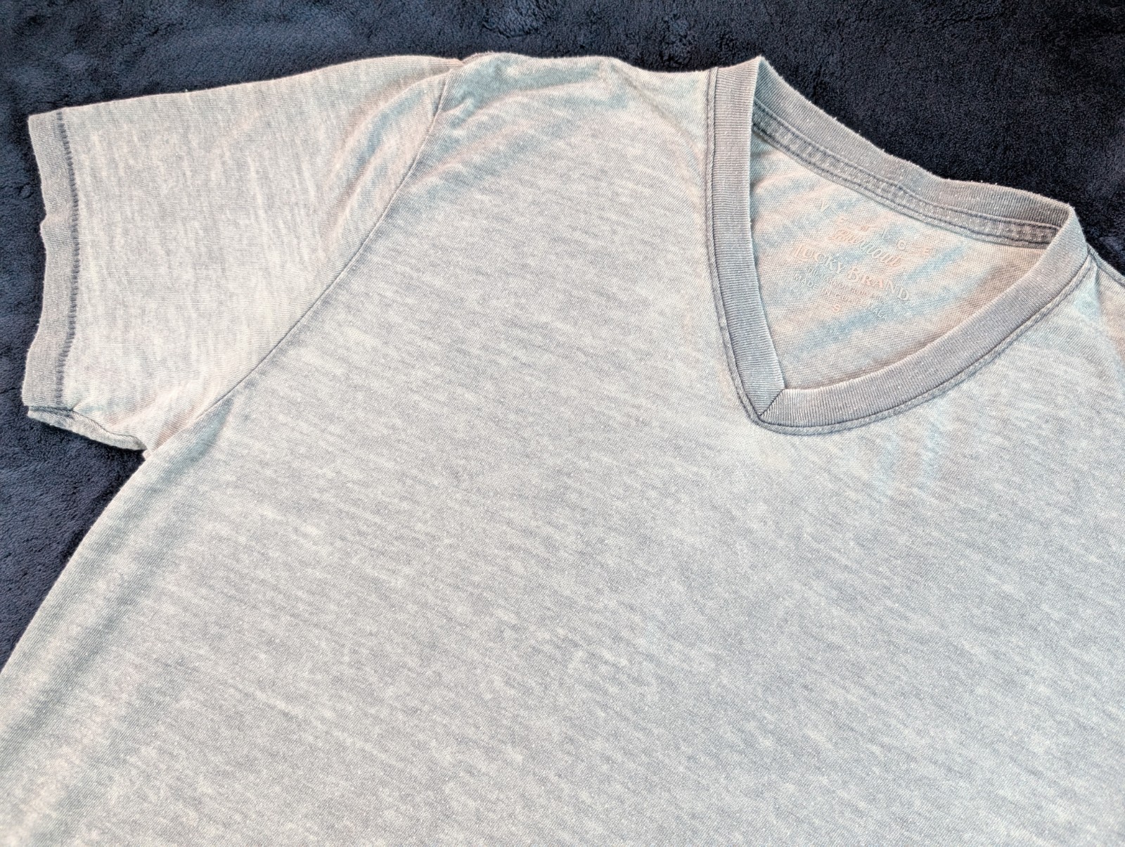 Lucky Brand Venice Burnout V Neck T Shirt VERY THIN Short Sleeve Gray Men’s S