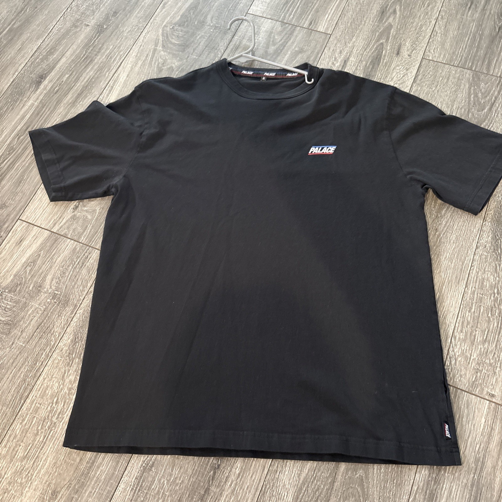 Palace Skateboards Black Spellout Logo Basically A T Shirt Men’s XL Short Sleeve
