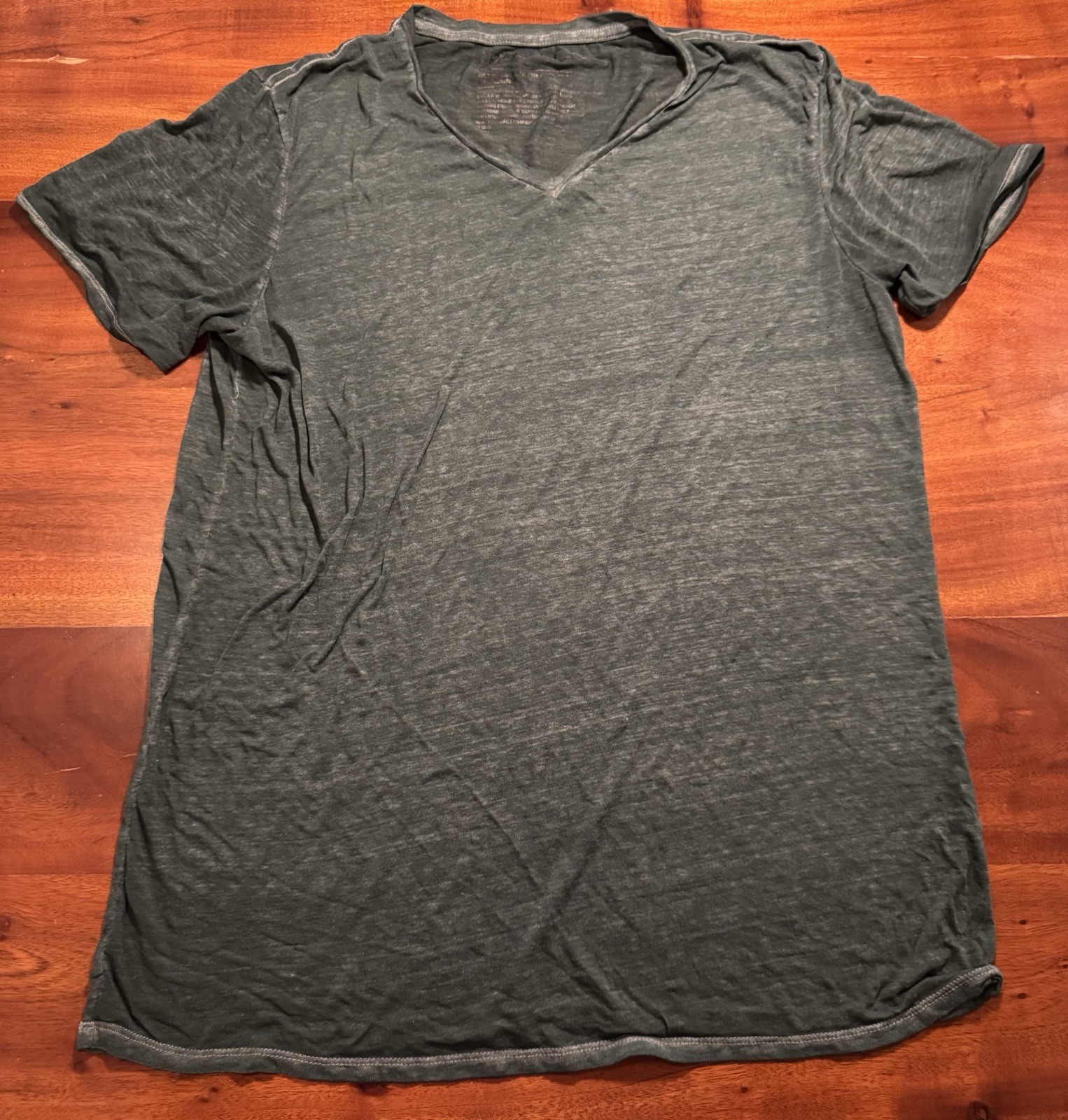 Nordstrom The Rail Men’s Green Short Sleeve V-neck T Shirt Sz XXL gallery