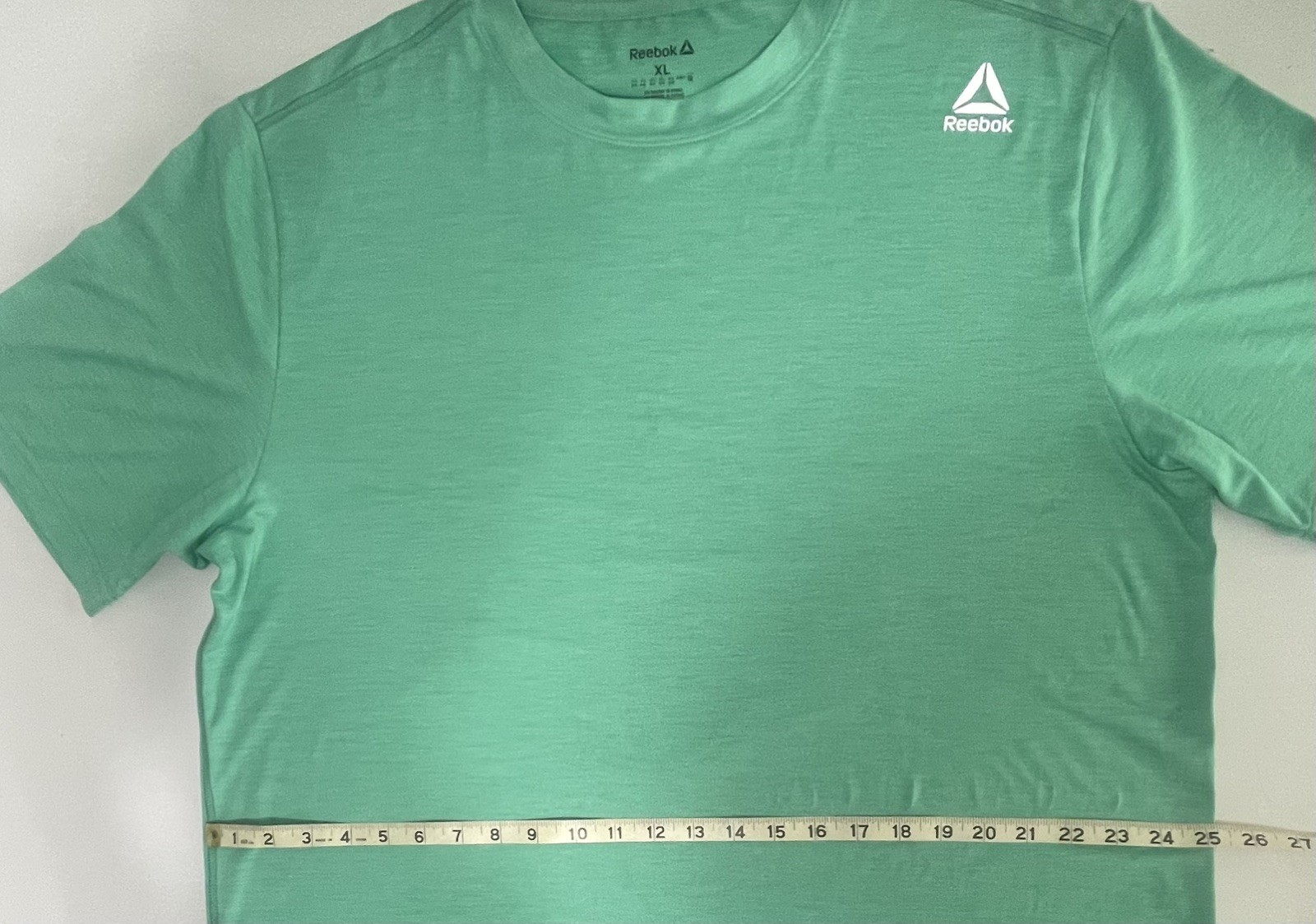 Green Reebox XL polyester/spandex short sleeve t-shirt gallery
