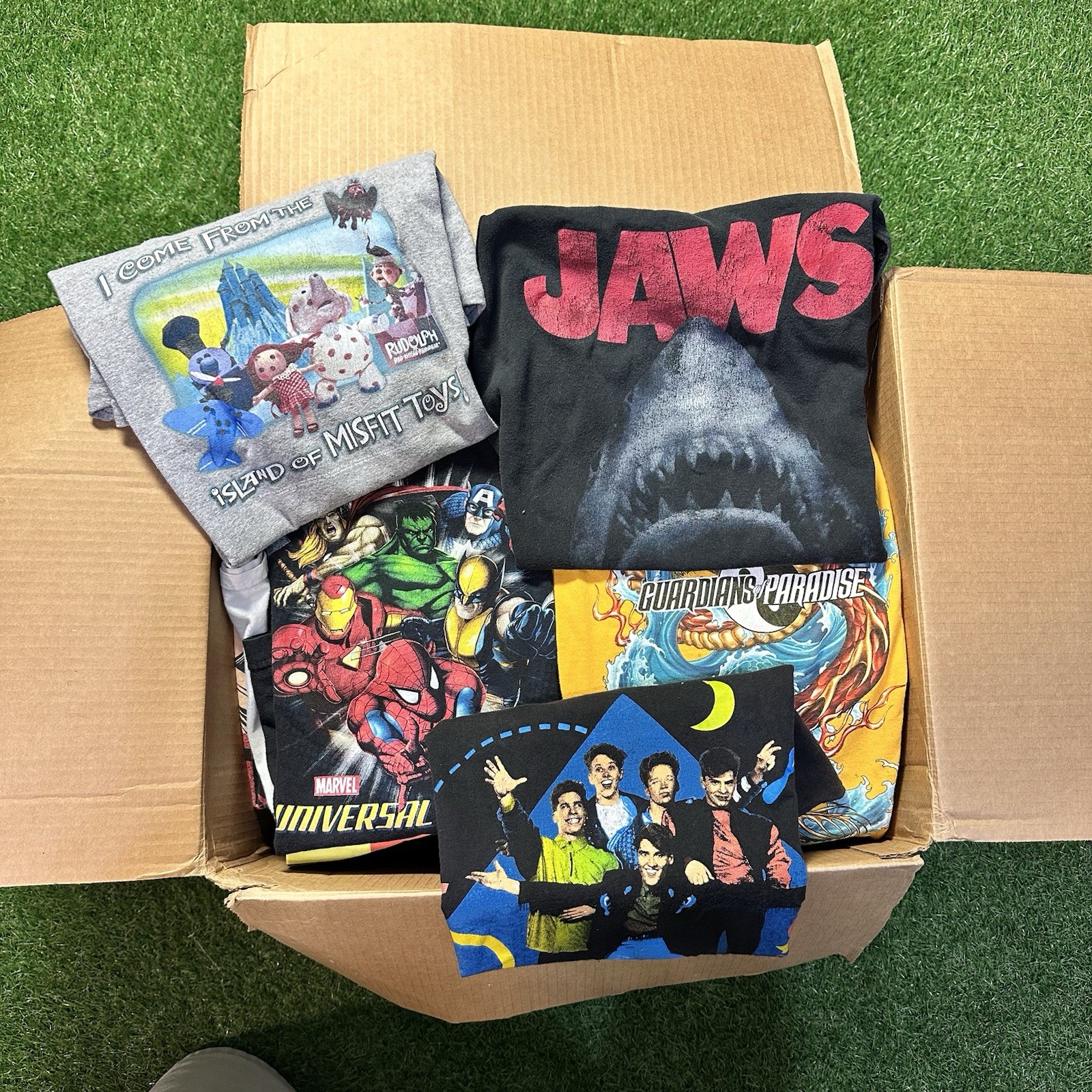 50 Vintage TShirts Bundle Y2k 90s Modern Reseller Pop Culture Band Cartoon LOT