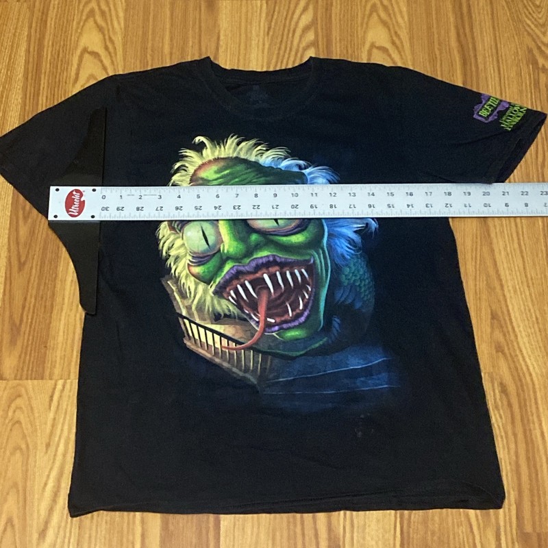 Universal Studios HHN Halloween Horror 2021 Nights Beetlejuice Snake Shirt M gallery