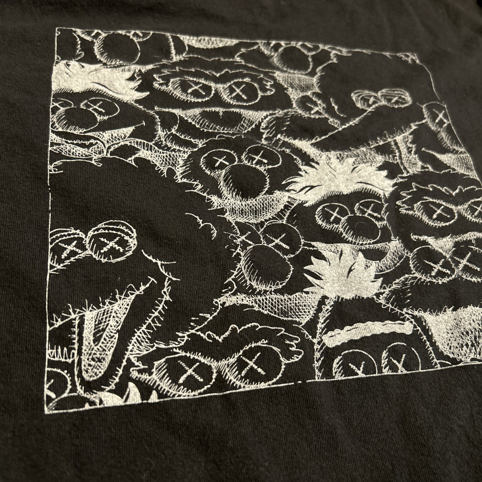 Uniqlo UT KAWS Sesame Street Shirt Mens XL Black Graphic Print Casual Pocket Tee gallery