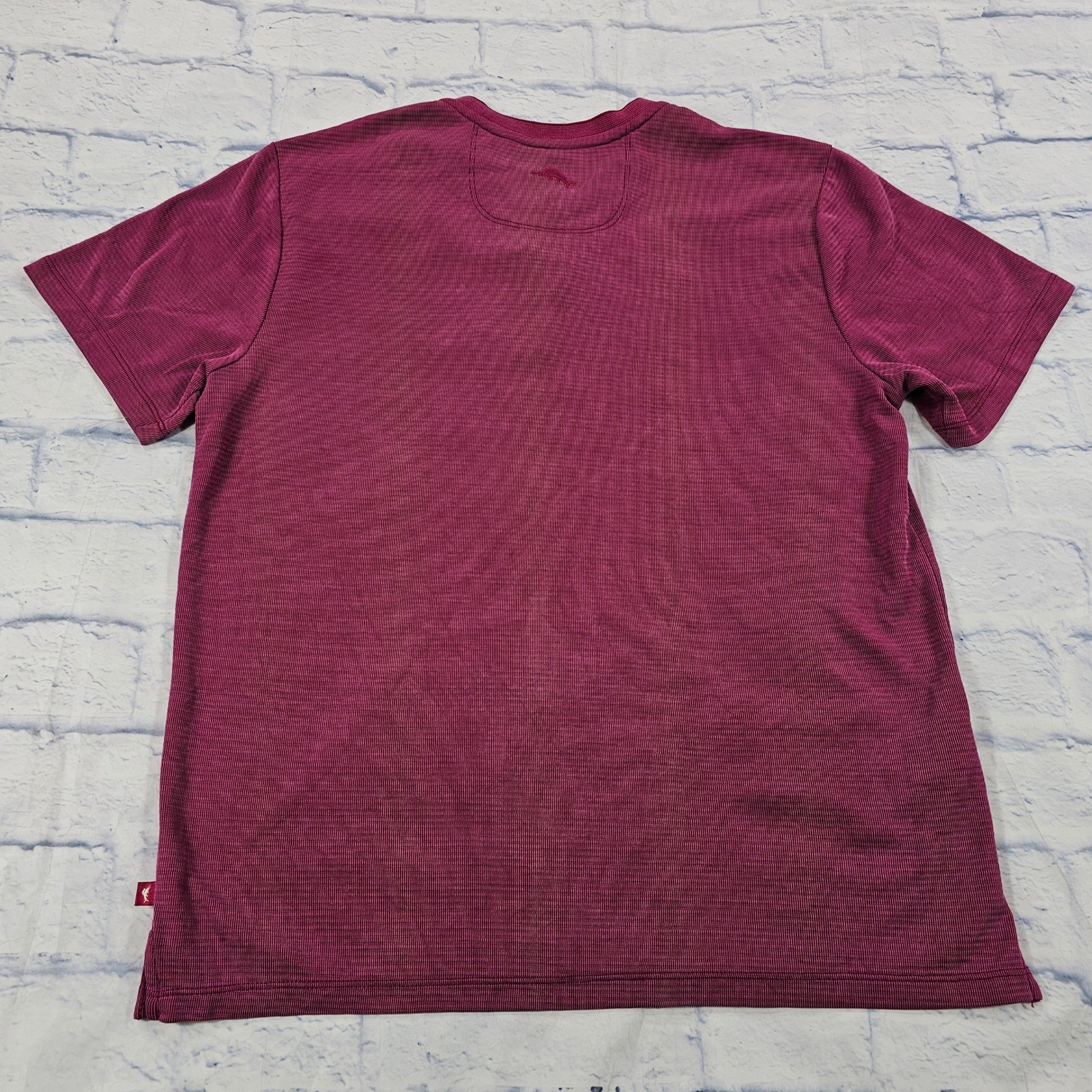 Tommy Bahama IslandZone T-Shirt Mens S Burgundy V-Neck Textured Short Sleeve Tee gallery