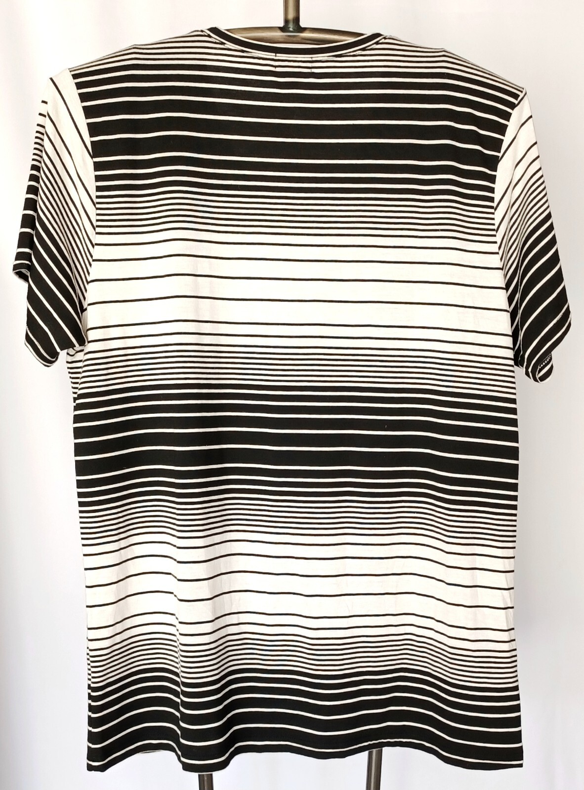 EN NOIR Black & White Varied Stripe Short Sleeve T-Shirt Size L gallery