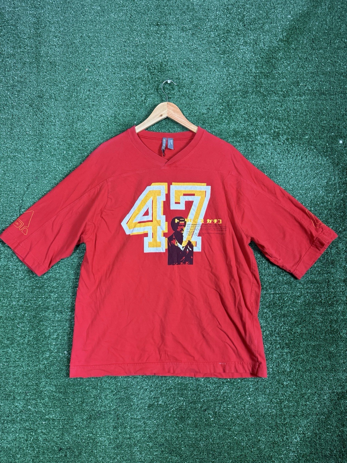 VTG Levis Silver tab 47 Top Drawer Clothing T Shirt Adult L Red Chinese Letter gallery