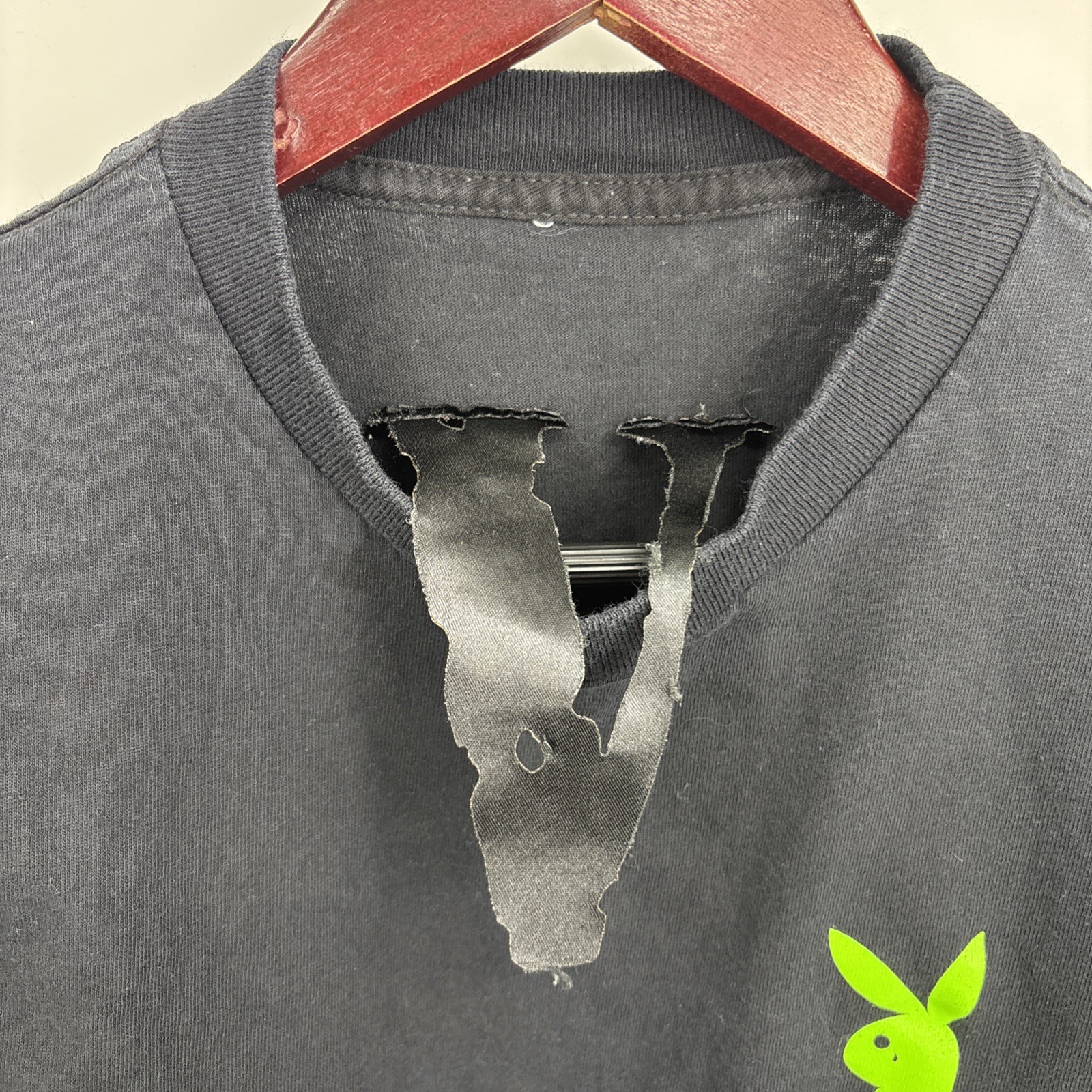 Vlone x Playboi Carti Green Tee Size Small 100% Authentic Playboy gallery