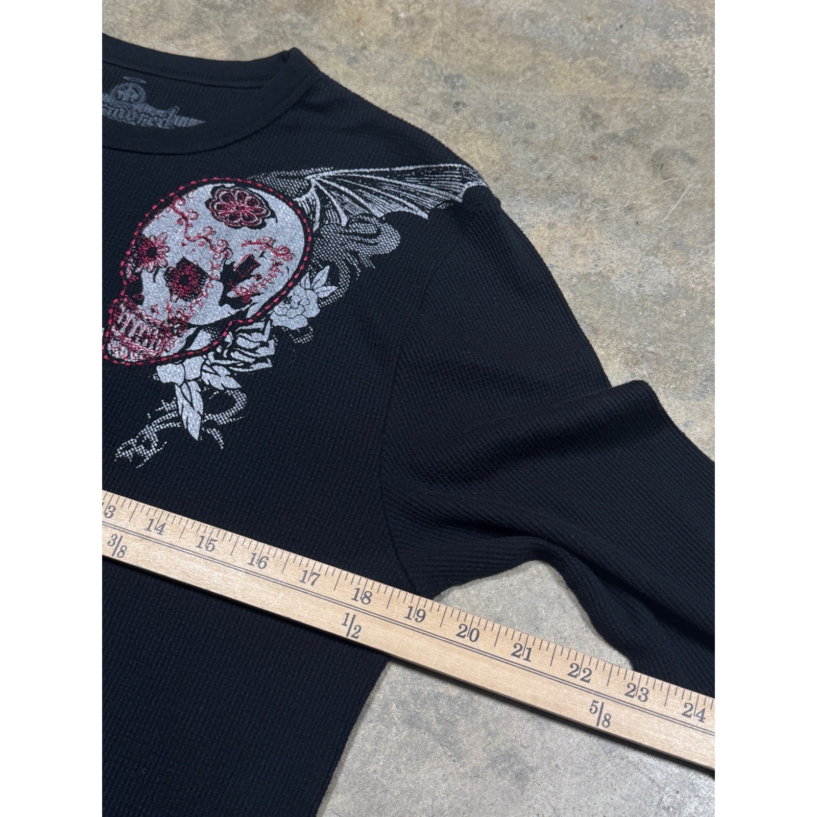 Armored Saint Skull Graphic Thermal Shirt XL Black Waffle Long Sleeve gallery