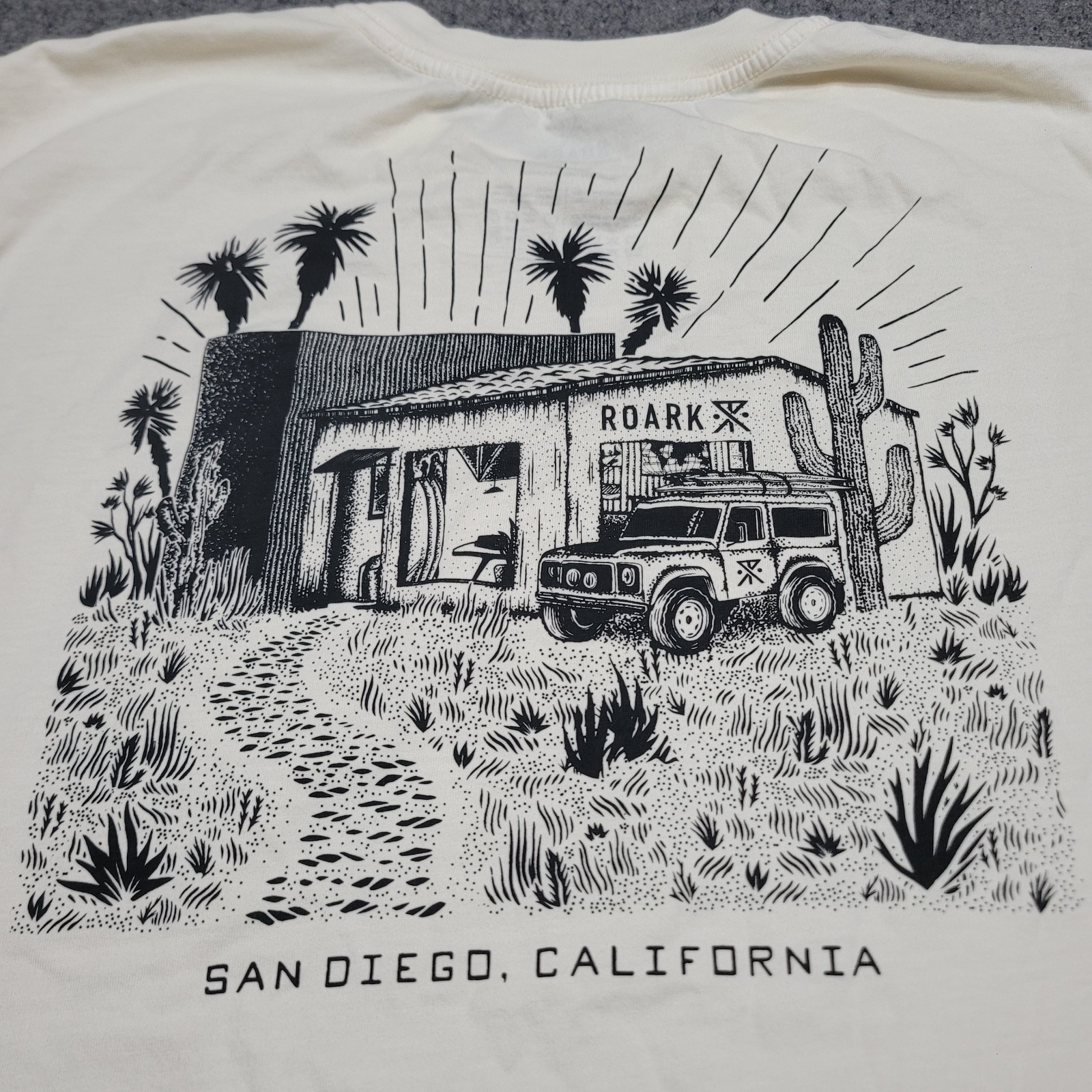 Roark Shirt Mens 2XL XXL Bone White San Diego Crewneck Travel Trail Hiking
