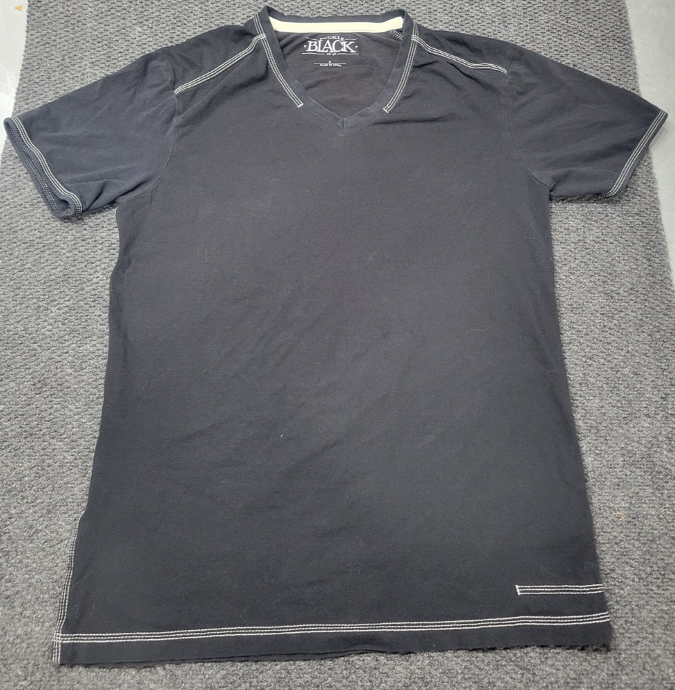 Buckle – Men’s T- Shirt – Black – Large – V Neck – Casual