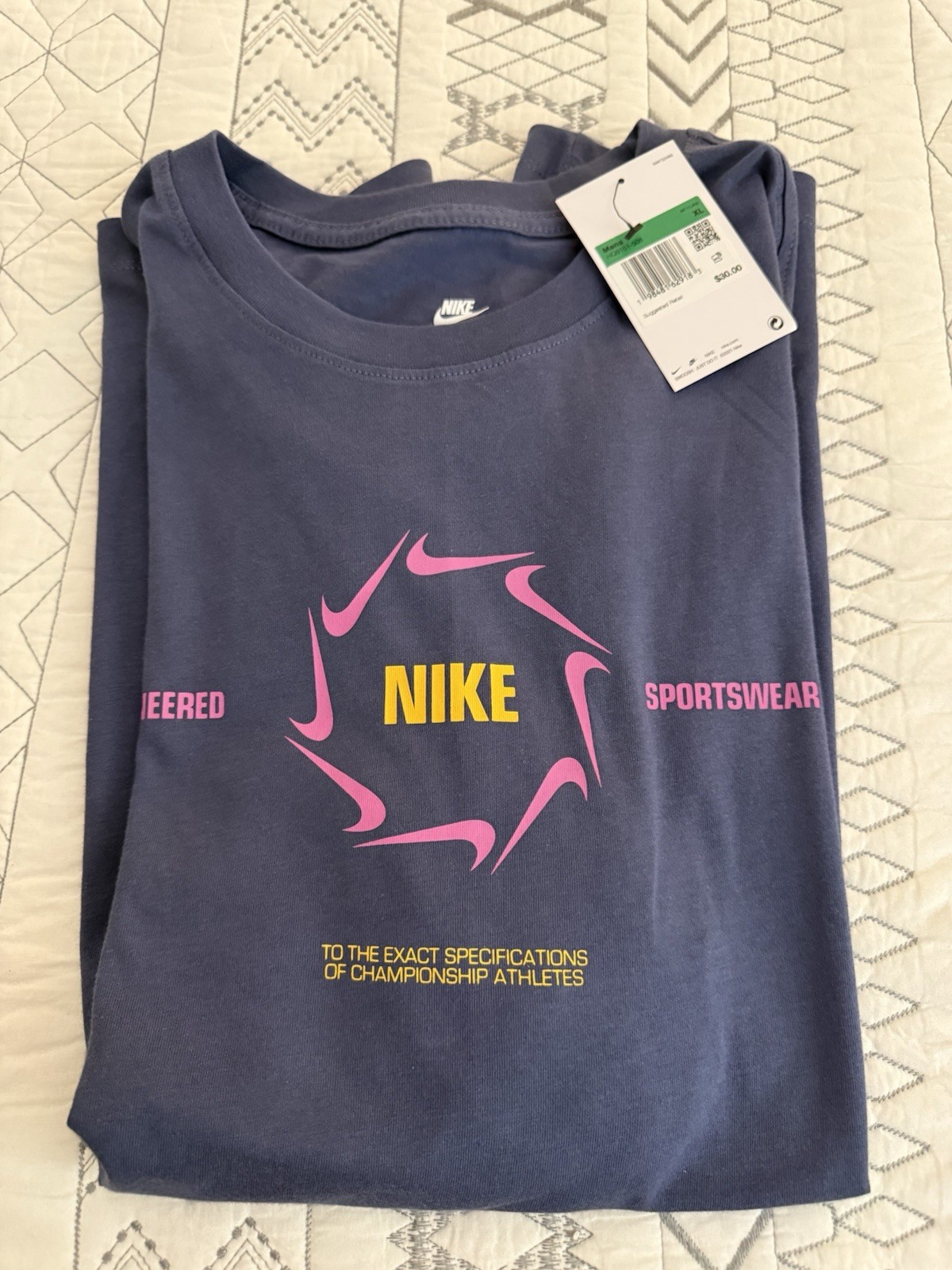 Nike The Nike Tee Men's XL purple & Green Graphic Logo Cotton Knit Crew T-Shirts gallery