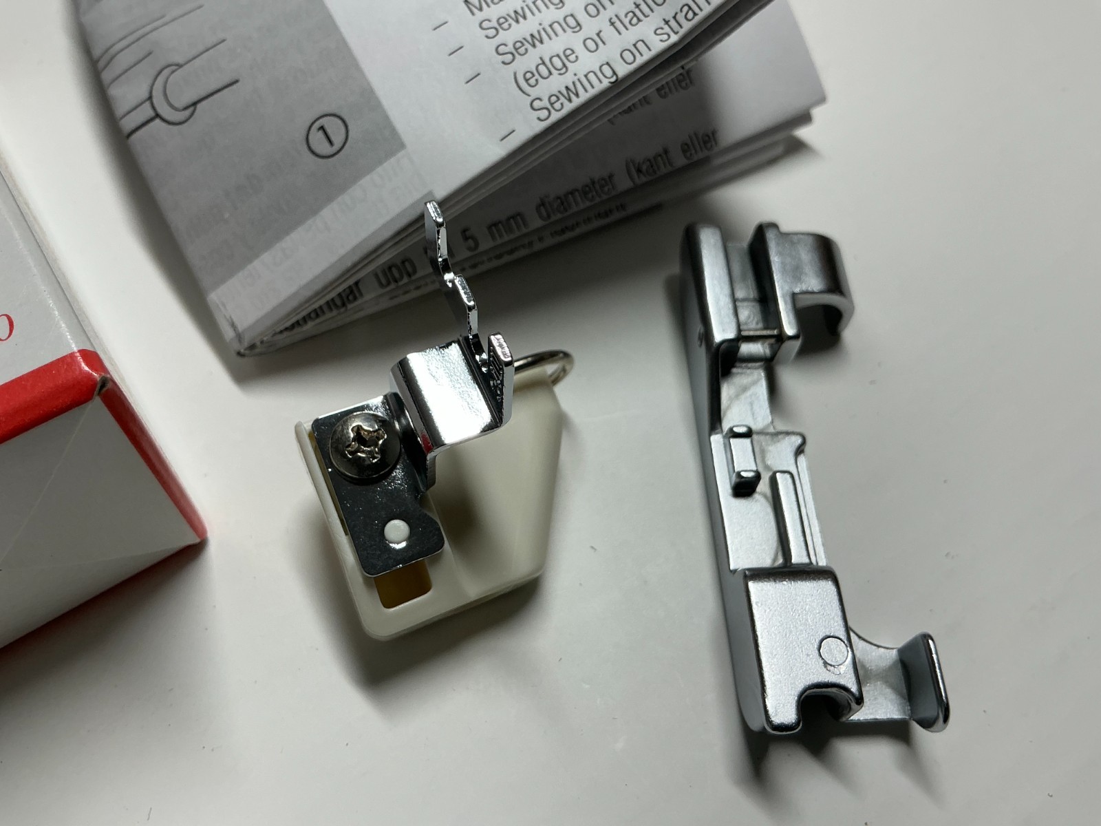 Bernina Overlockers Bernette A920113M0C0 Multi -Purpose foot with guide