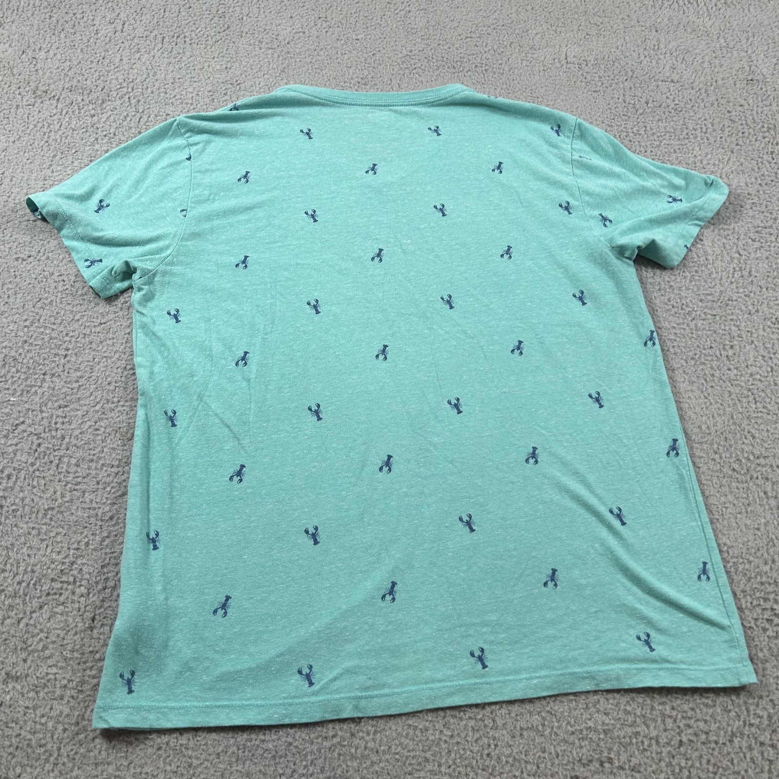 Old Navy Shirt Mens Large Green Lobster Print V-Neck Soft-Washed Graphic Tee gallery