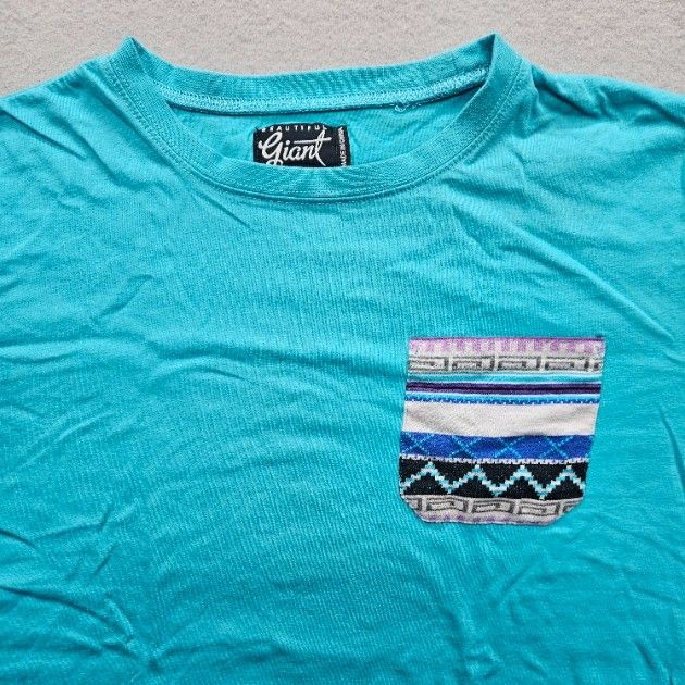 Beautiful Giant Mens Size Large Turquoise Short Sleeve T-Shirt Pocket gallery