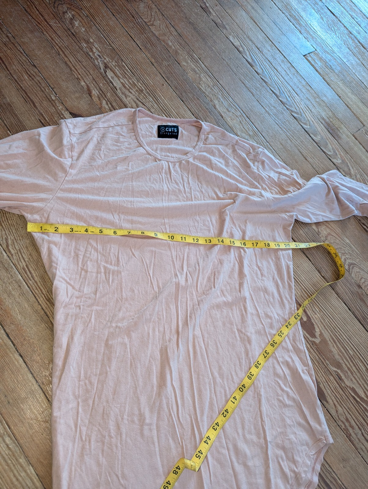 Cuts Clothing Elongated Long Sleeve T Shirt Mens Size L Coral Pink Cotton Blend gallery