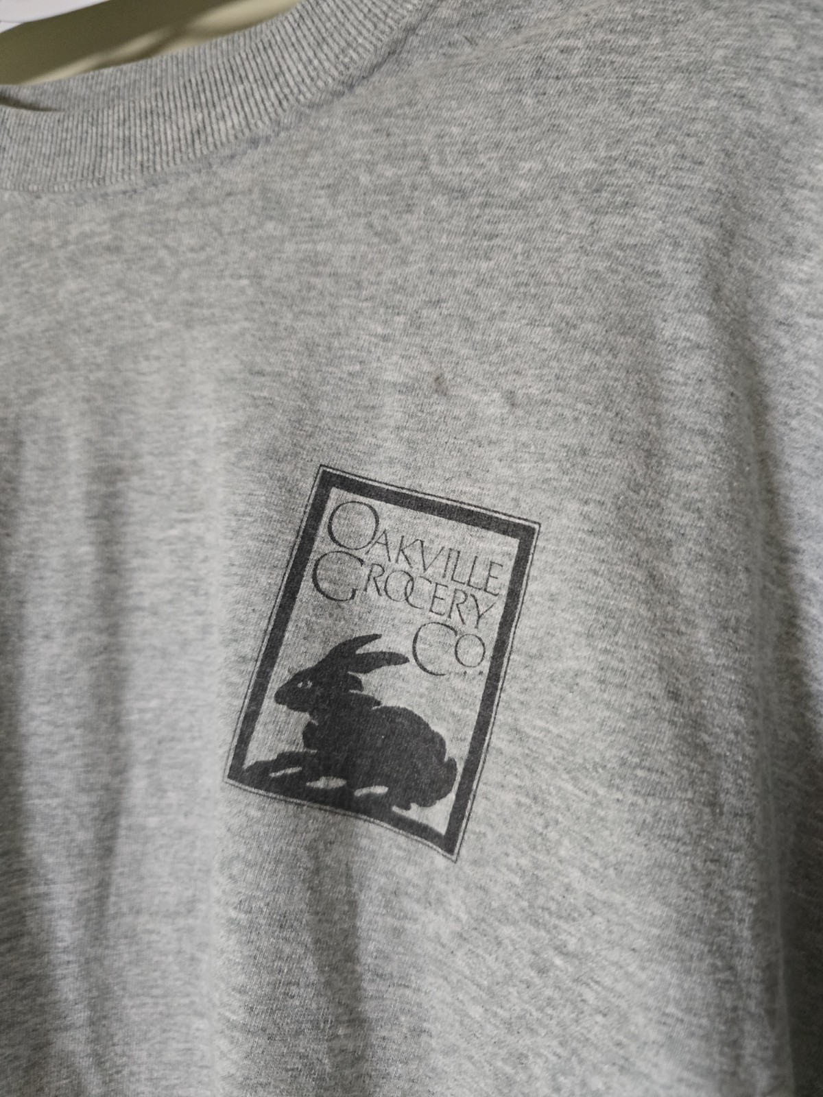 Vintage Oakville Grocery Co. Graphic T Shirt Size Large Napa Valley Bunny Fruit gallery