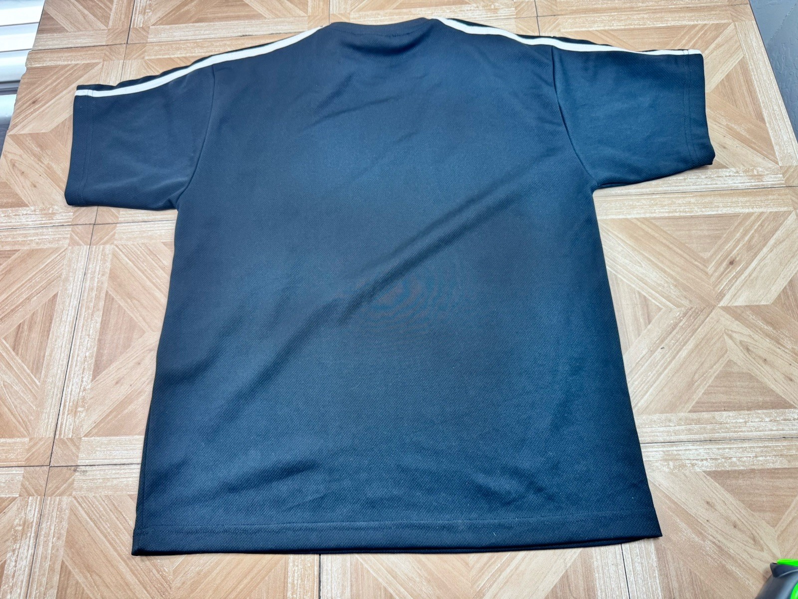 Vintage Sea World T-Shirt Shamu Orca Whale Black White Mens Medium gallery