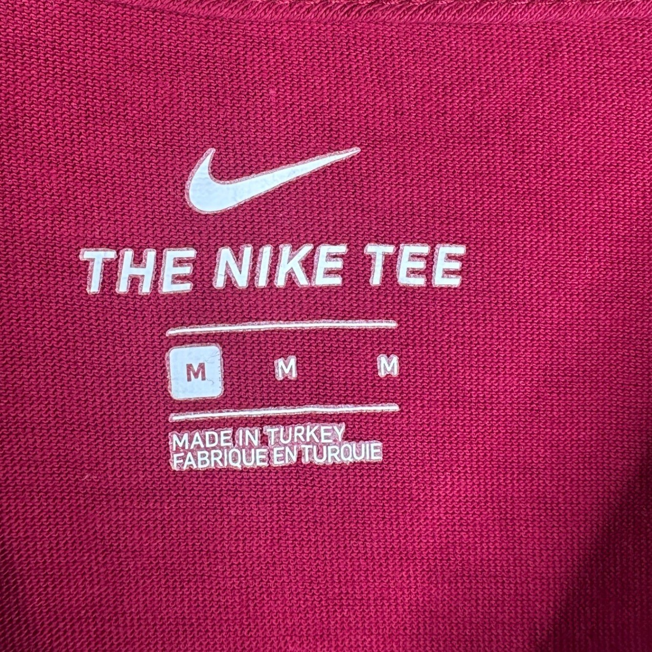 Nike Men's FCB Barcelona Crewneck Short Sleeve Shirt size Medium Red gallery