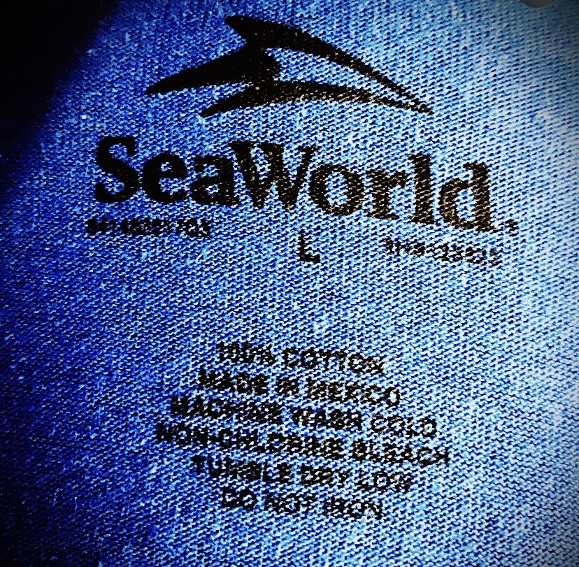 New! Seaworld Shirt Size Large gallery