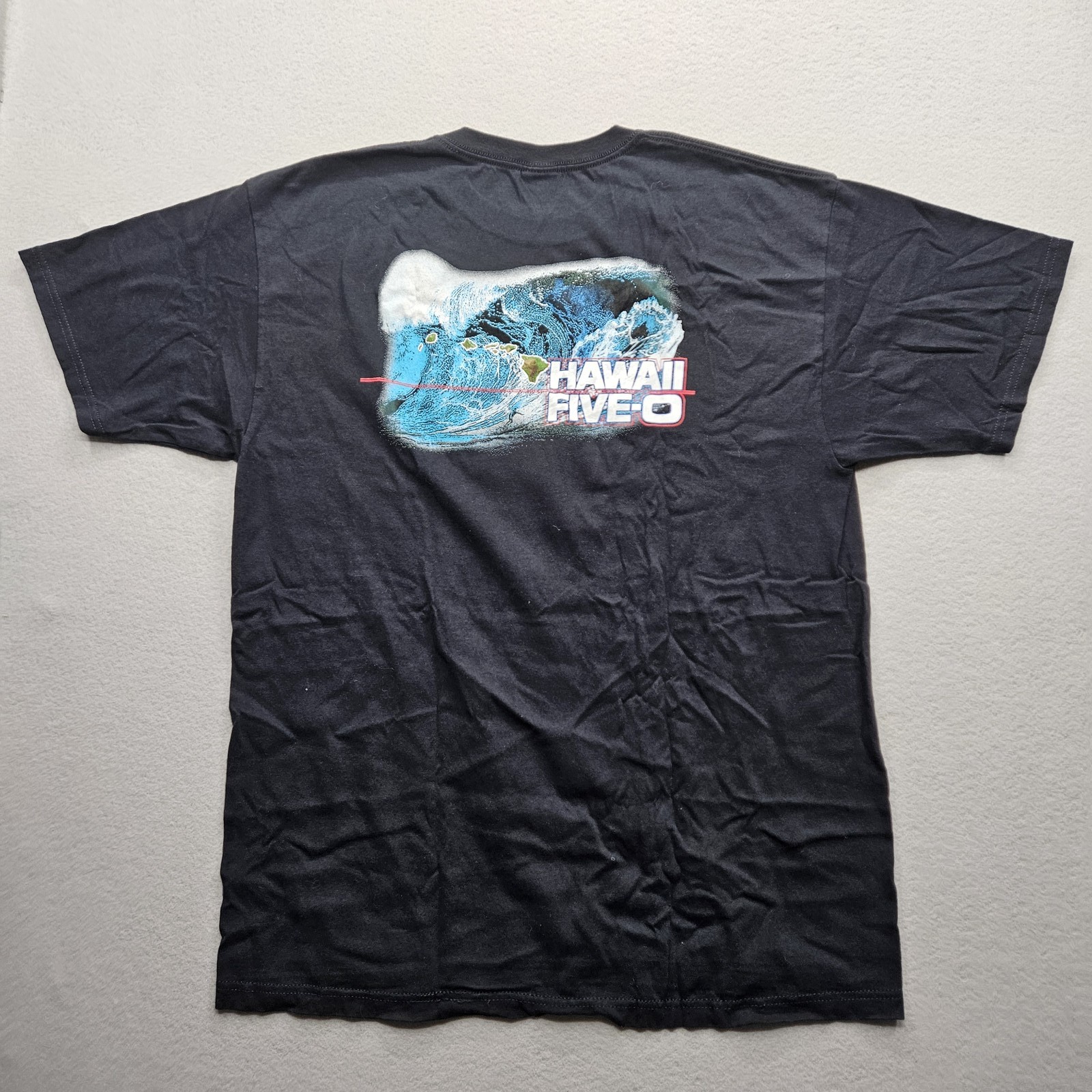 Anvil Men's Size Extra Large Black Hawaii Five-O Graphic T-Shirt gallery