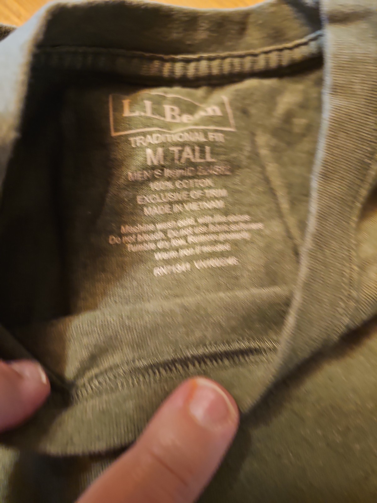 3 L.L. Bean Traditional Fit Basic T-Shirt’s Mens Medium Tall Round Neck gallery